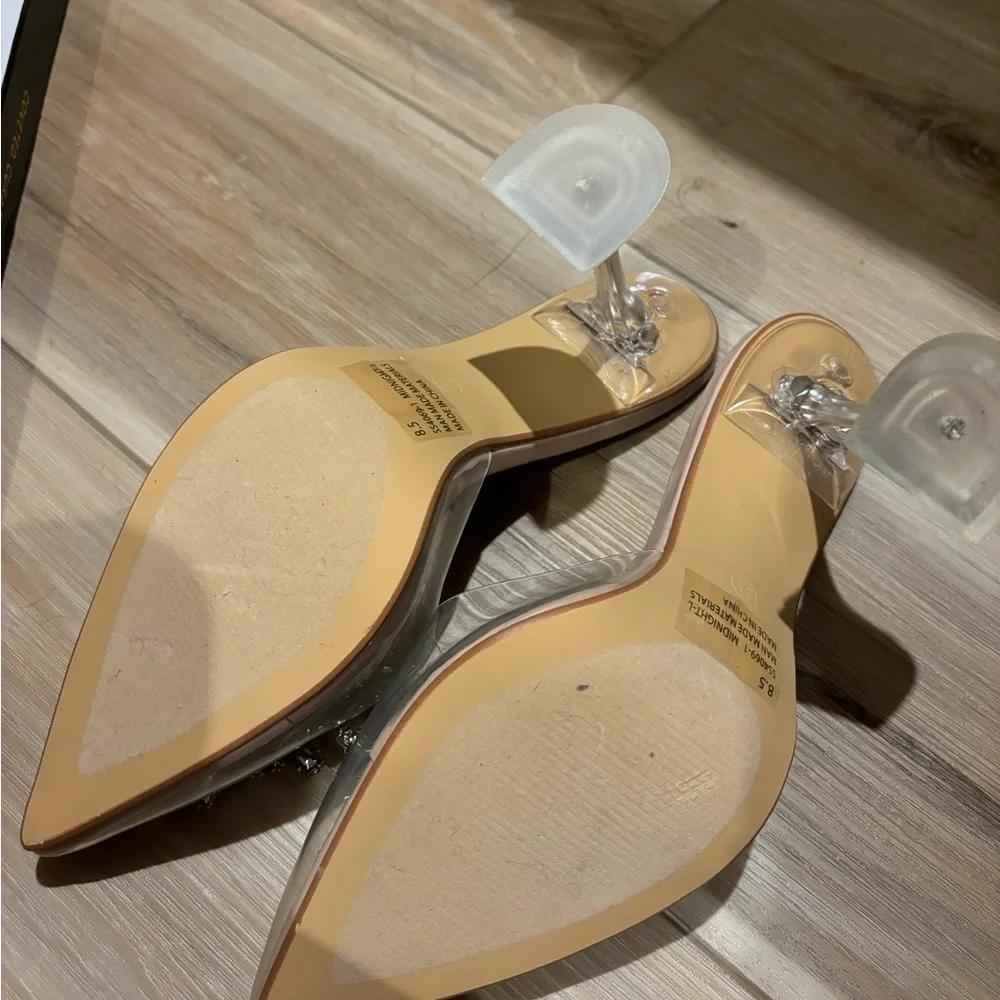 Lulus slides size 8.5 - Picture 2 of 2
